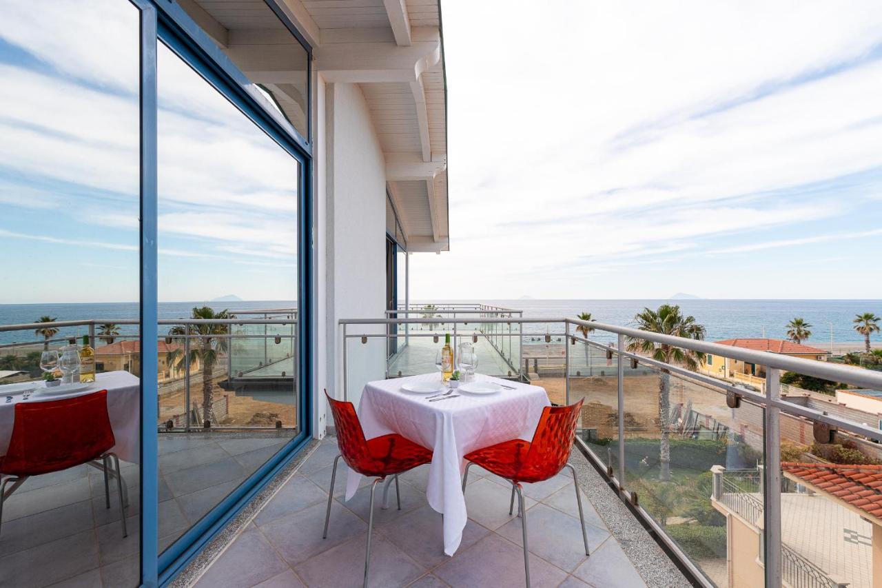 Terraces D'Orlando - Family Apartments With Sea View And Pool 카포오를란도 외부 사진
