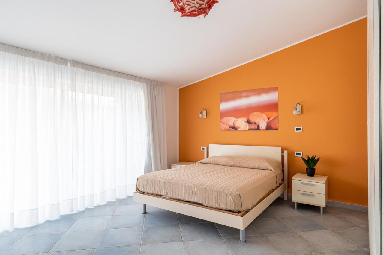 Terraces D'Orlando - Family Apartments With Sea View And Pool 카포오를란도 외부 사진