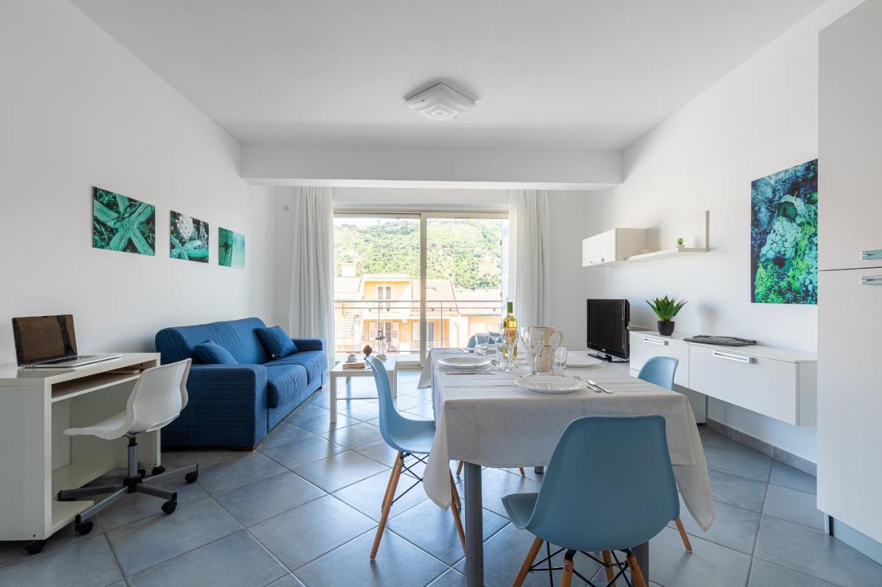 Terraces D'Orlando - Family Apartments With Sea View And Pool 카포오를란도 외부 사진