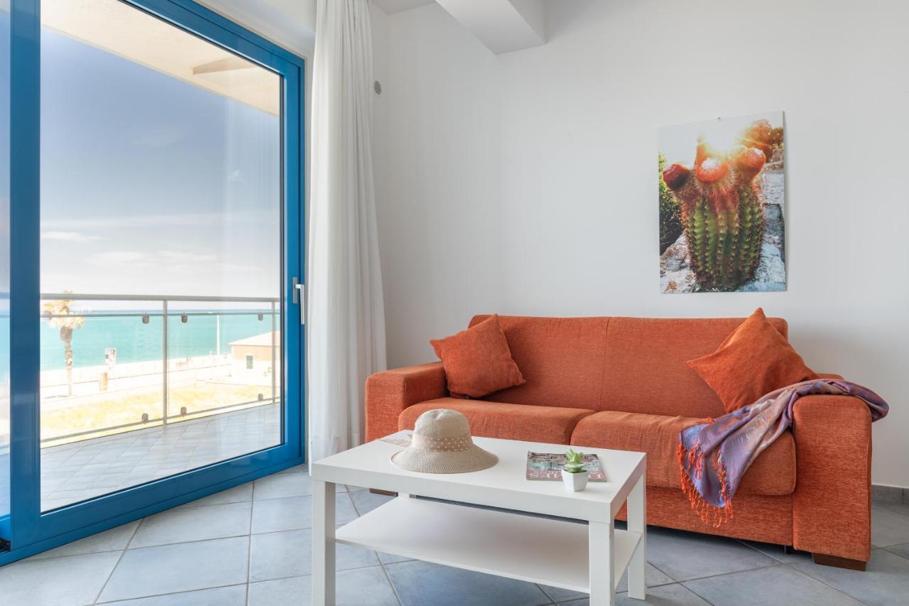Terraces D'Orlando - Family Apartments With Sea View And Pool 카포오를란도 외부 사진