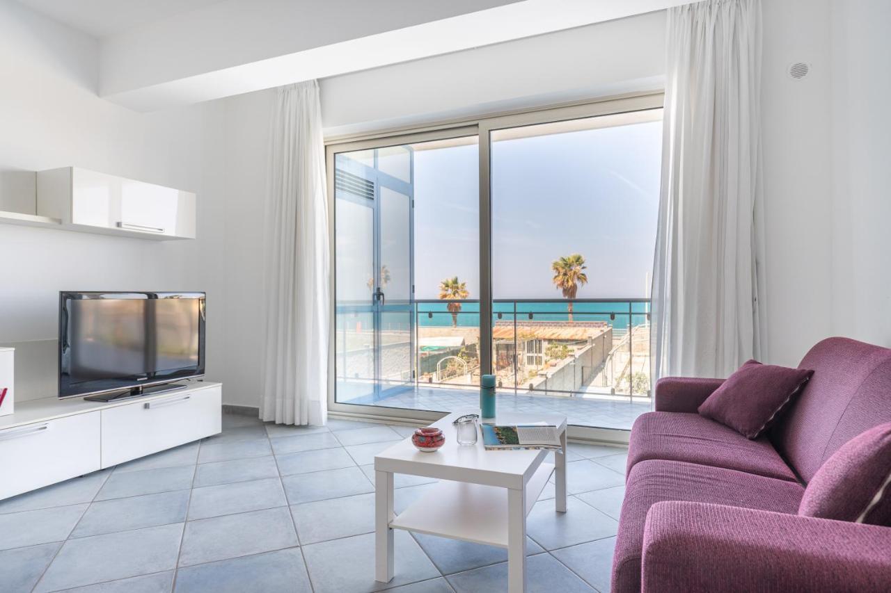 Terraces D'Orlando - Family Apartments With Sea View And Pool 카포오를란도 외부 사진