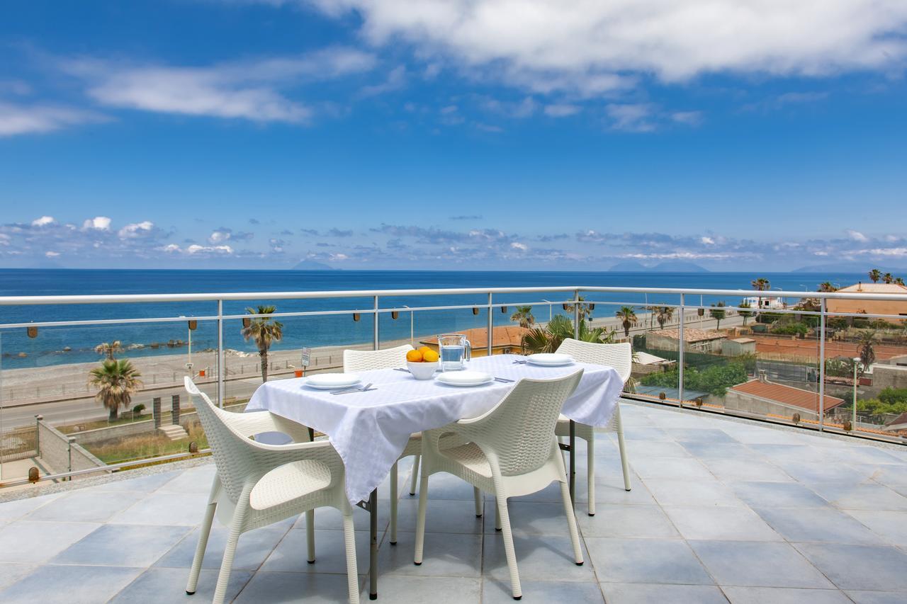 Terraces D'Orlando - Family Apartments With Sea View And Pool 카포오를란도 외부 사진