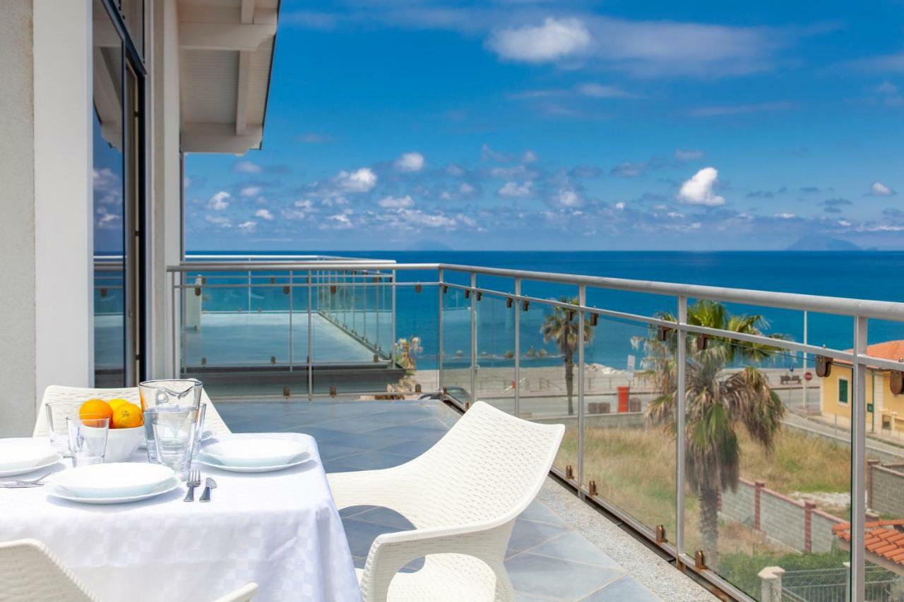 Terraces D'Orlando - Family Apartments With Sea View And Pool 카포오를란도 외부 사진